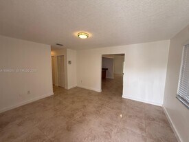 1781 NW 16th St in Miami, FL - Building Photo