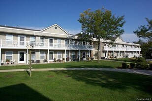 1745 Montauk Hwy in Brookhaven, NY - Building Photo