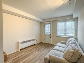 151-17 7th Ave in Queens, NY - Building Photo - Building Photo