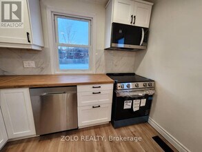 334 Little Ave in Barrie, ON - Building Photo - Building Photo