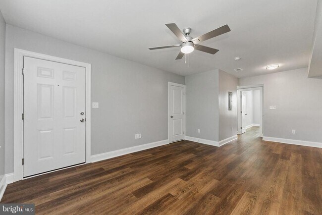 2021 E St NE in Washington, DC - Building Photo - Building Photo