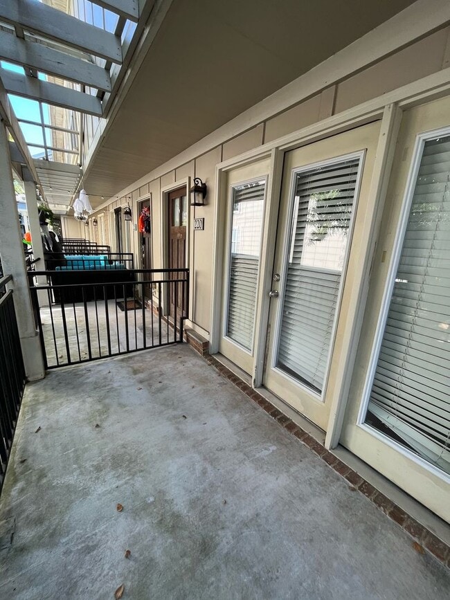 833 Old Greenville Hwy in Clemson, SC - Building Photo - Building Photo