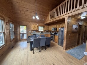 670 The Wds Rd in Mineral Bluff, GA - Building Photo - Building Photo