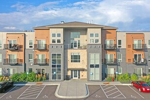 Lakeside Flats in Lakeville, MN - Building Photo