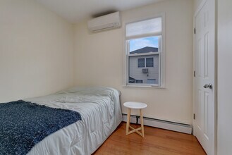 6940 Gouverneur Ave, Unit Floor2 in Arverne, NY - Building Photo - Building Photo