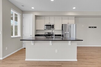 24263 E 41st Ave in Aurora, CO - Building Photo - Building Photo