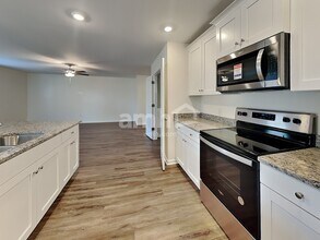1382 John Swann St in Navassa, NC - Building Photo - Building Photo