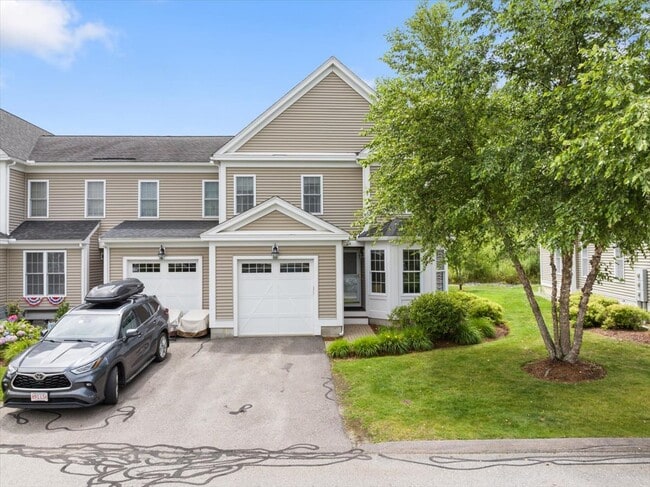 property at 5 Bayberry Ln