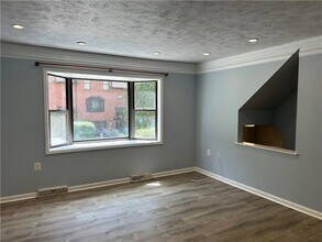 4856 Mossfield Ct in Pittsburgh, PA - Building Photo - Building Photo