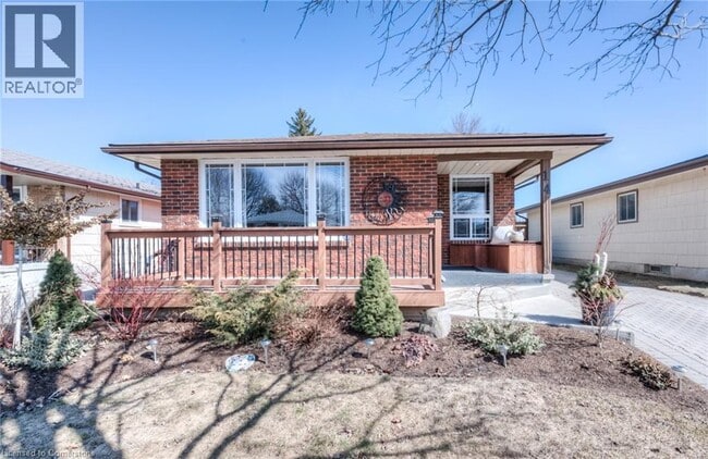 property at 14 Geneva Crescent