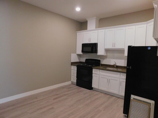 621 W 2nd St in Antioch, CA - Building Photo - Building Photo