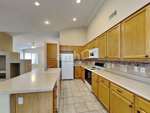 7462 W Mohawk Ln in Glendale, AZ - Foto de edificio - Building Photo