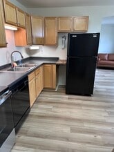 4600 S Washington St, Unit 101 in Grand Forks, ND - Building Photo - Building Photo