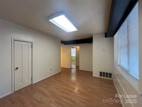 203 W Liberty St in York, SC - Building Photo - Building Photo