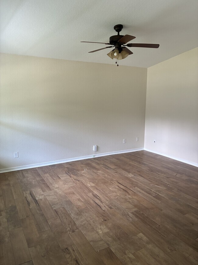 6099 E Pike St in Bay St. Louis, MS - Building Photo - Building Photo