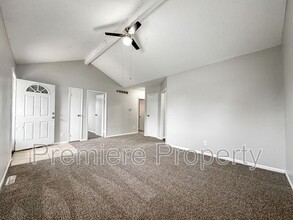 4311 N Spruce Ave in Kansas City, MO - Building Photo - Building Photo