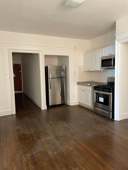 75 Anderson St, Unit #5 in Hackensack, NJ - Building Photo