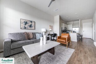 4902 Cosmos Cir in Wimauma, FL - Building Photo
