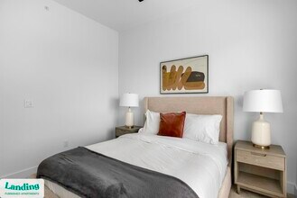 650 E Sycamore St, Unit 3205 in Denton, TX - Building Photo - Building Photo