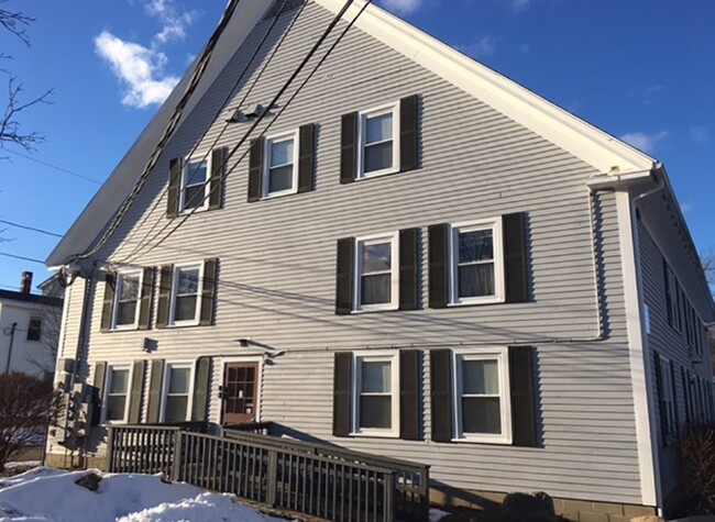 Crowley Street Apartments in Farmington, NH - Building Photo - Building Photo