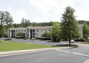 Saddle Creek Apartments in Alpharetta, GA - Building Photo