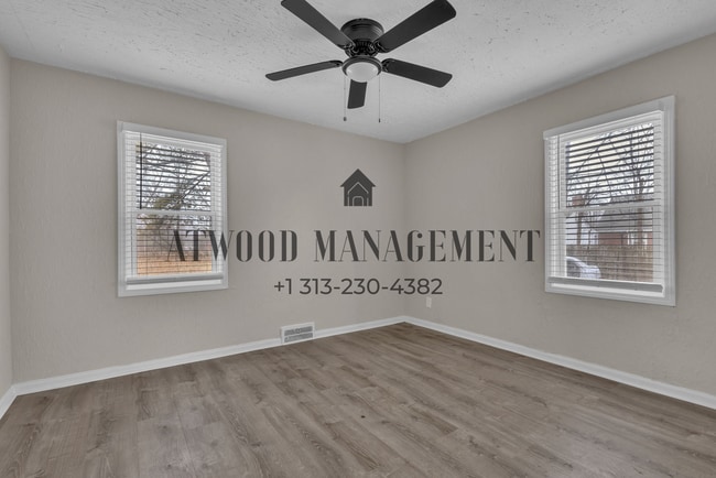 This beautifully updated 3-bedroom, 1-bath single-family home is ready for move-in!, Unit 05101 in Detroit, MI - Foto de edificio - Building Photo