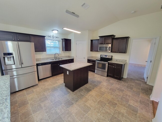 8757 Olivera St in Navarre, FL - Building Photo - Building Photo