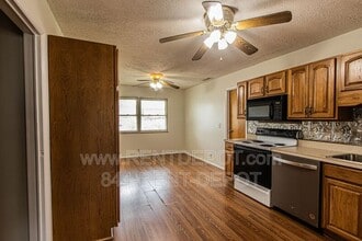 3701 Sweetser Ave in Evansville, IN - Foto de edificio - Building Photo