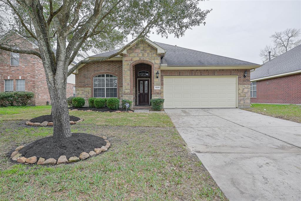 17619 Bryce Manor Ln in Humble, TX - Building Photo