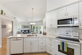 1117 Sweetwater Ln in Naples, FL - Building Photo - Building Photo