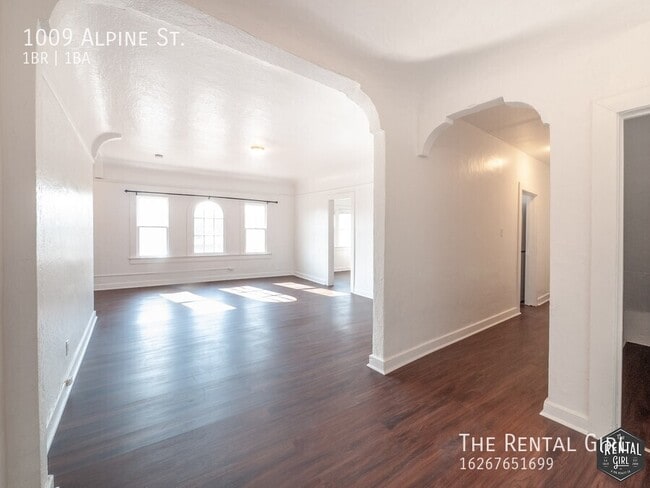 property at 1009 Alpine St