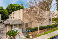 Tamarack Woods Apartment Homes in Brea, CA - Foto de edificio - Building Photo