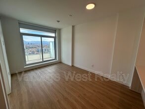 1626 Water St in Kelowna, BC - Building Photo - Building Photo