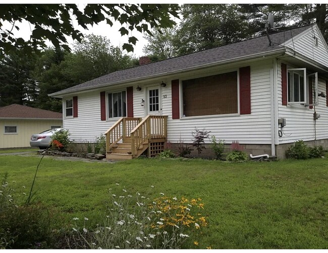 53 Hennessey Ave in Brunswick, ME - Building Photo - Building Photo