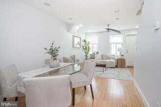 2111 Manton St in Philadelphia, PA - Building Photo - Building Photo