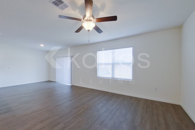 32129 Katelin Cir in Leesburg, FL - Building Photo - Building Photo