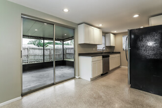 3011 Matchlock Dr in Holiday, FL - Building Photo - Building Photo
