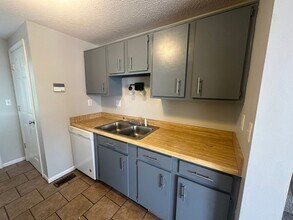 11604 Deham Dr in Louisville, KY - Building Photo - Building Photo