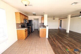 5707 Schneider Dr in Killeen, TX - Building Photo - Building Photo