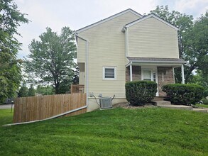 8257 N Revere Ave in Kansas City, MO - Building Photo - Building Photo