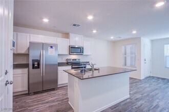 4949 Fern Mesa Ave in Las Vegas, NV - Building Photo - Building Photo