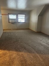 524 Jefferson Ave in North Mankato, MN - Building Photo - Building Photo