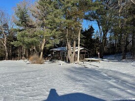 54 Jessup Rd in Warwick, NY - Building Photo