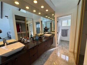 16602 Wellington Cir in Huntington Beach, CA - Building Photo - Building Photo