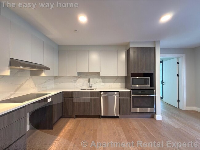 9 Central St in Somerville, MA - Building Photo - Building Photo