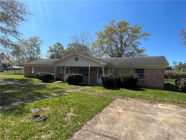 203 Bouler Ave in Bay Minette, AL - Foto de edificio - Building Photo