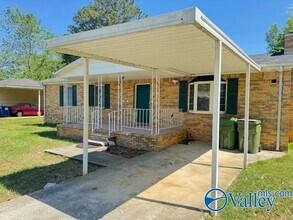 3905 Mccalley Pl in Huntsville, AL - Building Photo - Building Photo