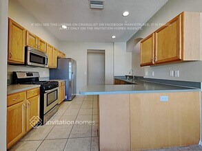 16805 Hawkridge Rd in Fish Hawk, FL - Foto de edificio - Building Photo