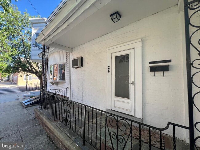 36 S Sussex St in Gloucester City, NJ - Building Photo - Building Photo