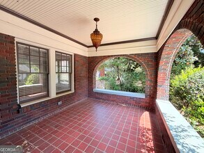 557 Manford Rd SW in Atlanta, GA - Building Photo - Building Photo